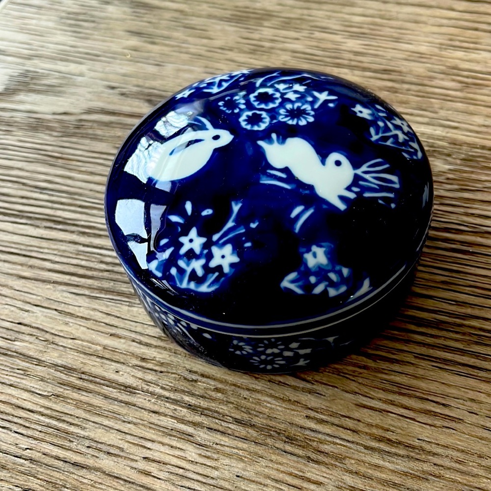 Beautiful porcelain covered dish